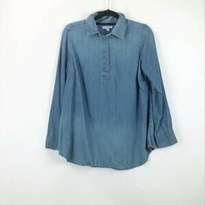 2/$30 Liz Lange Maternity Medium Womens Chambray Gradient Popover Top